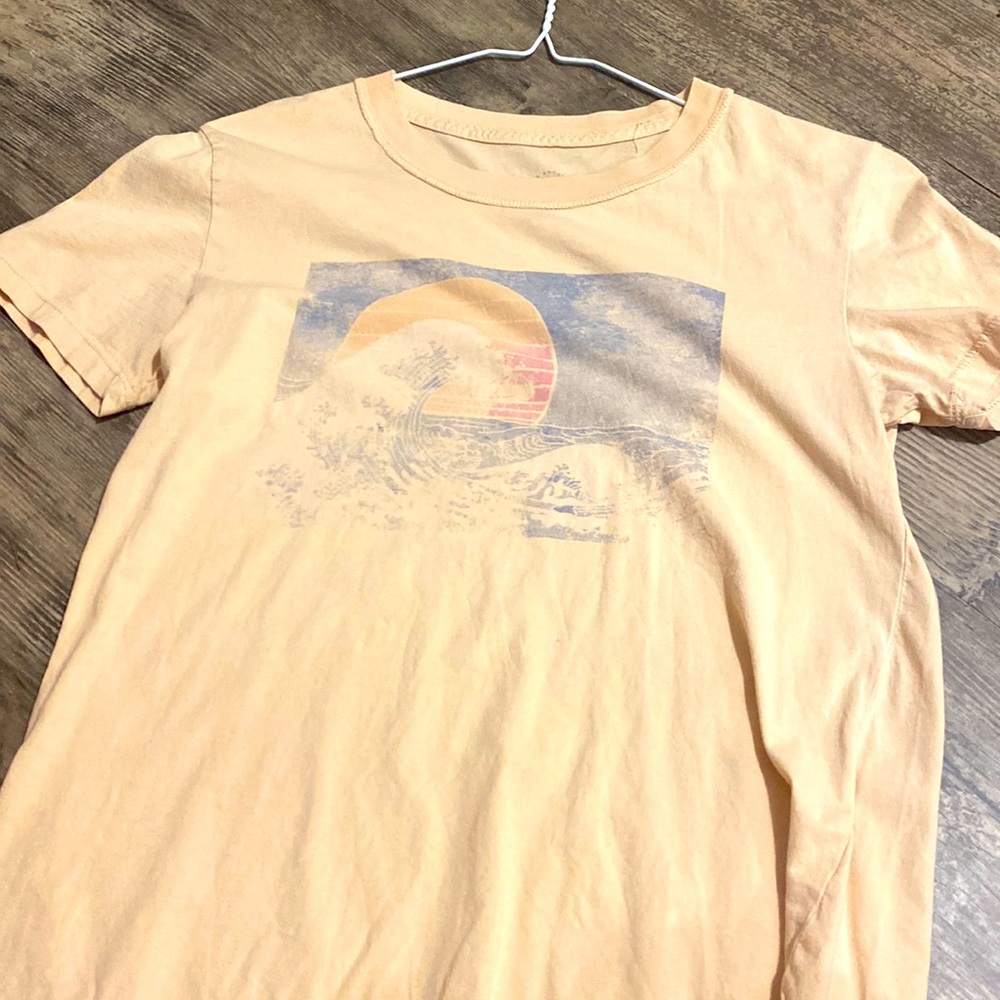 super cute t shirt from pacsun size small